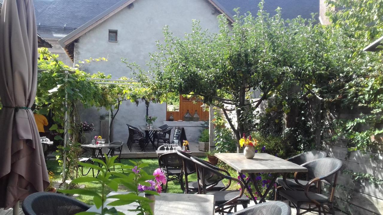 Chez Jacquie Et Fifi Bed & Breakfast Mont-Dauphin Exterior photo